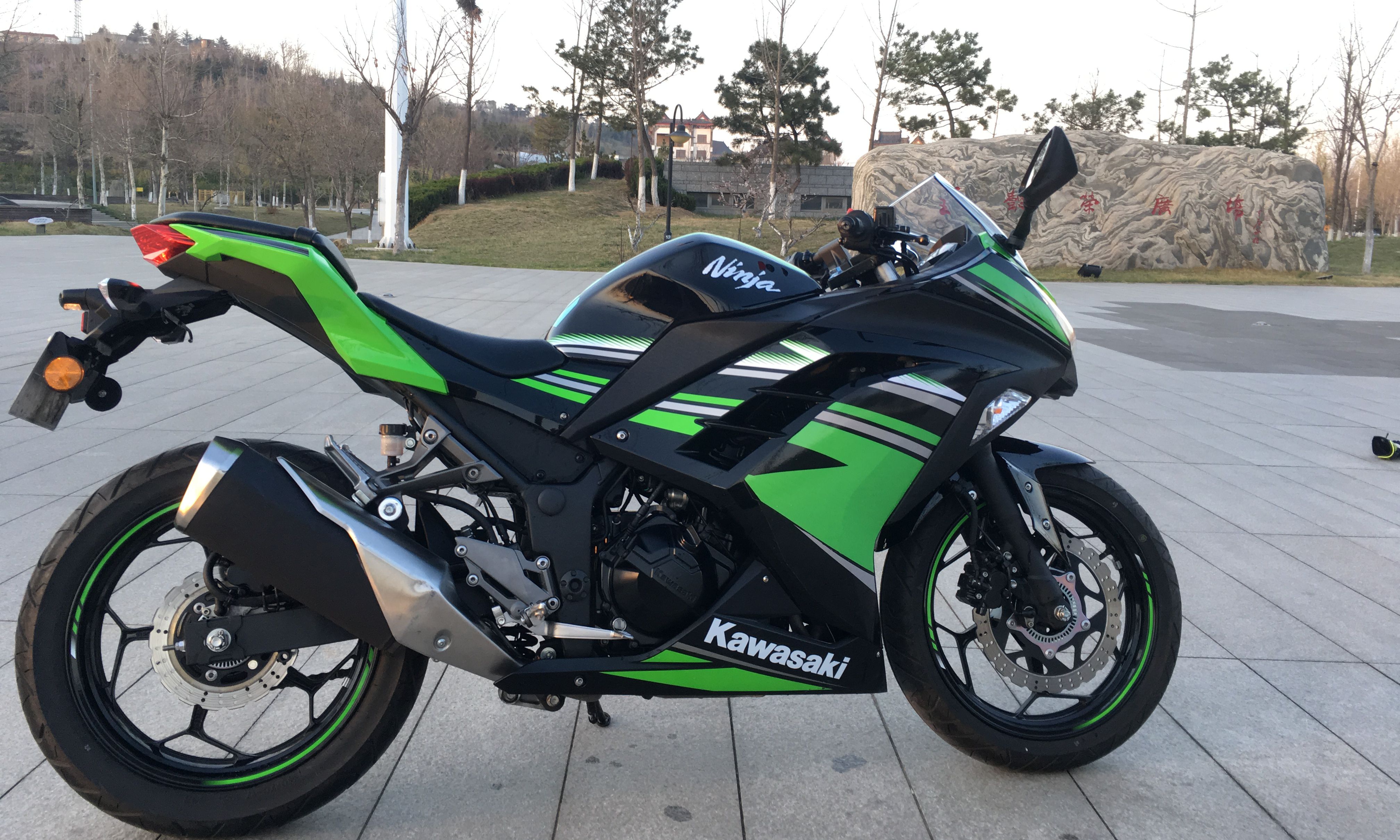 【kawasaki川崎 小忍者 Ninja 250R（ABS）】_摩托车图片库_摩托车之家