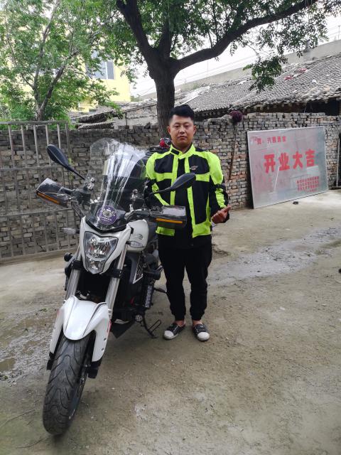 董龙刚