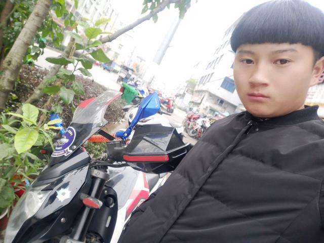 自由骑士——李欢