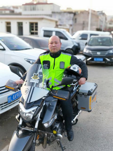 关山雄鹰骑士