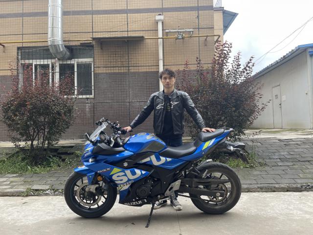 爱机车的刘同学