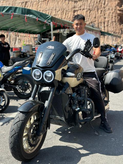 大地鹰王自动挡车，接待蔡总。